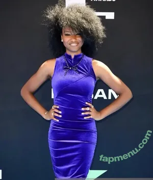 Riele Downs / rieledowns nude photo #0034