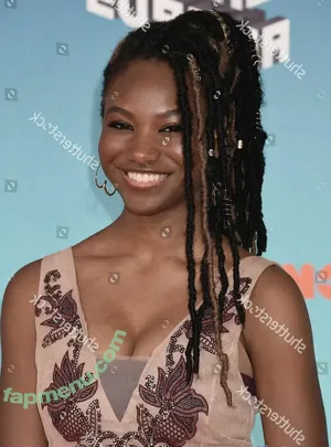 Riele Downs / rieledowns nude photo #0037