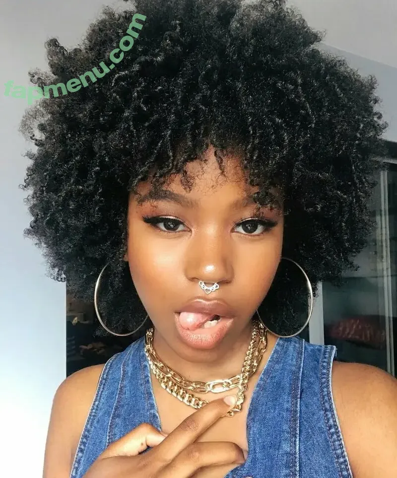 Riele Downs nude photo #0028 (rieledowns)