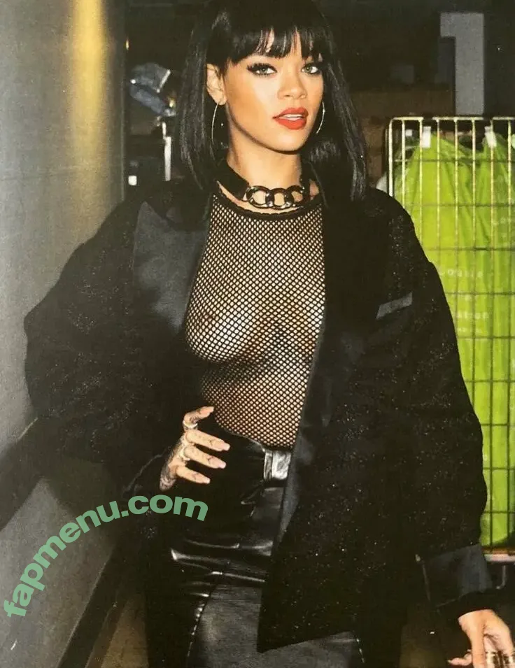 Rihanna nude photo #4564 (badgalriri)