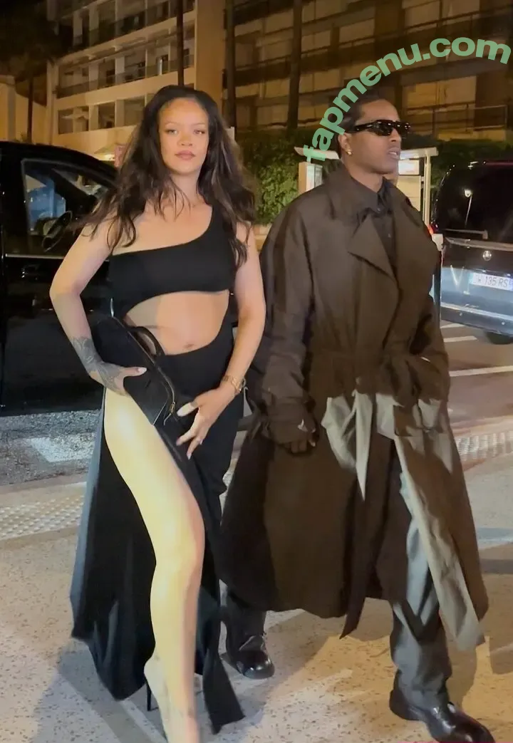 Rihanna nude photo #4571 (badgalriri)