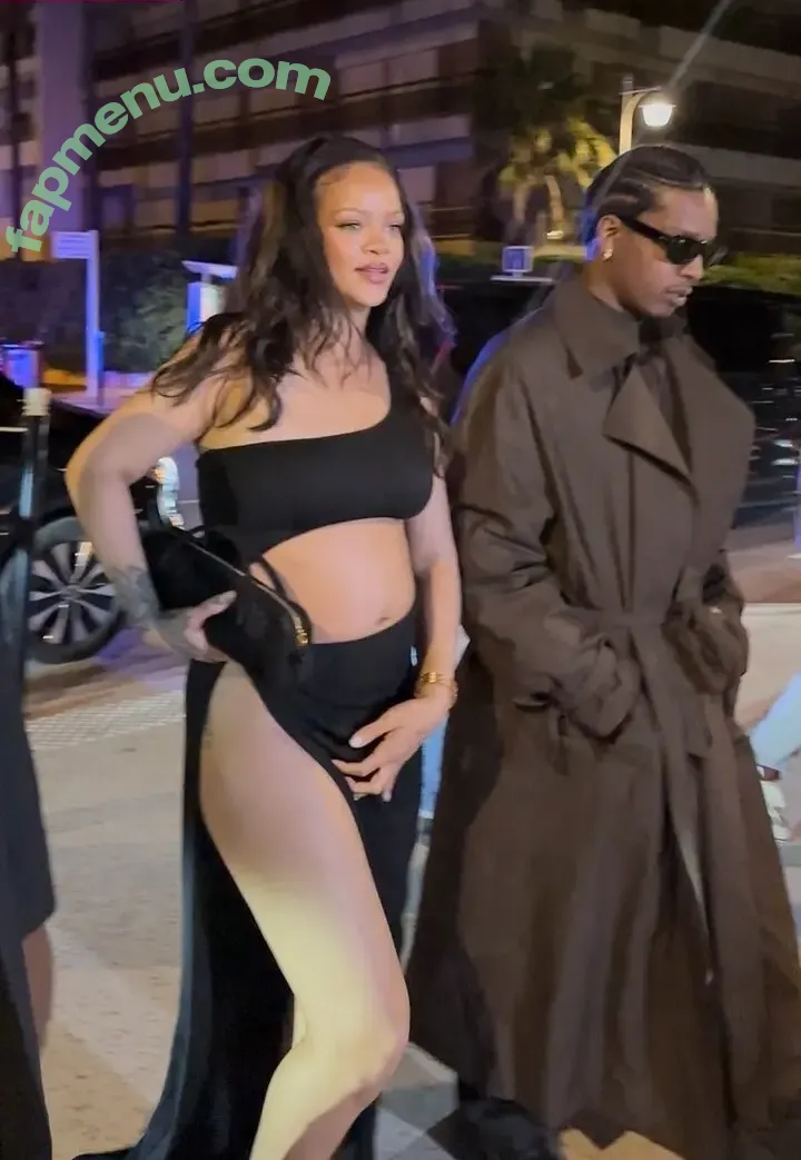 Rihanna nude photo #4575 (badgalriri)