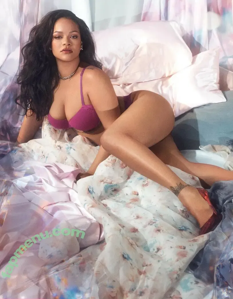 Rihanna nude photo #4611 (badgalriri)