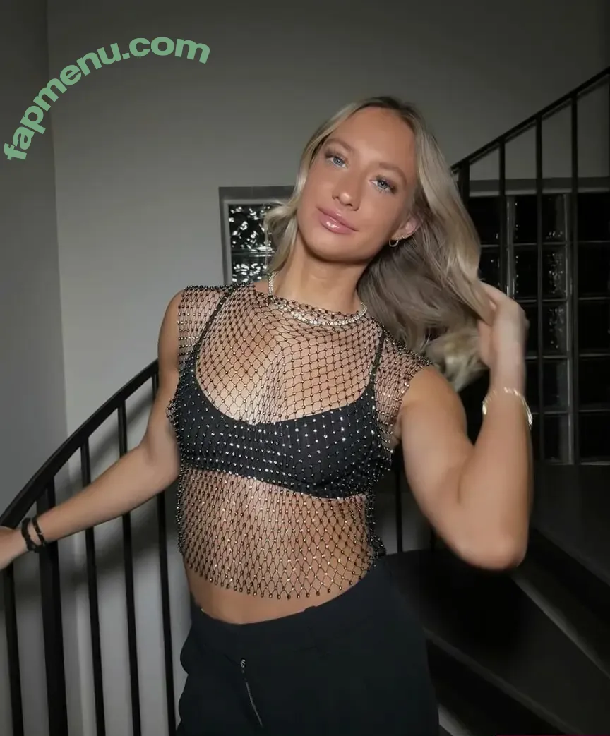 Riley Ammenhauser nude photo #0001 (rileyyamm)
