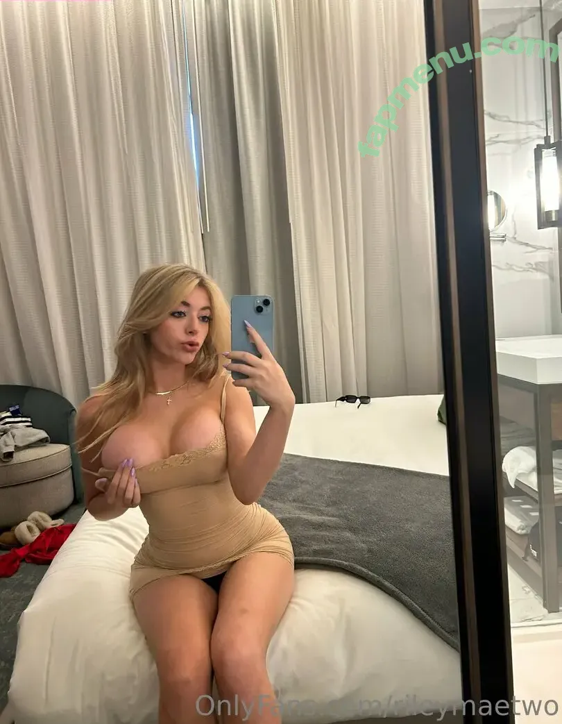 rileymaetwo nude photo #0005 (rileymae)