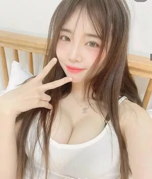 Rina / momorina / rinajvlog nude photo #0092