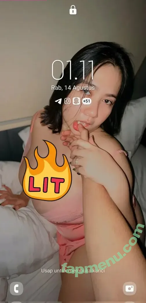 Risamusfita nude photo #0006 (Risamusfita)