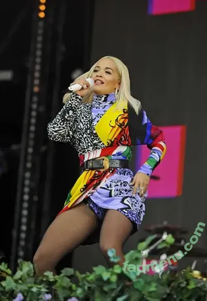 Rita Ora / ritaora / ritaoraeu nude photo #7408