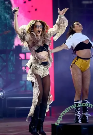 Rita Ora / ritaora / ritaoraeu nude photo #7462