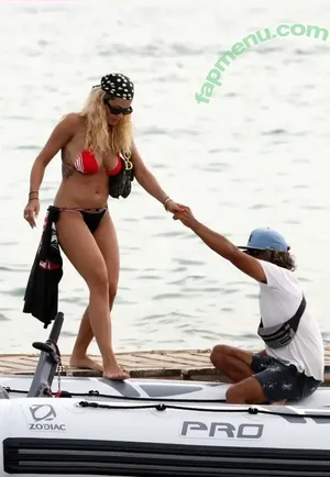 Rita Ora / ritaora / ritaoraeu nude photo #7620