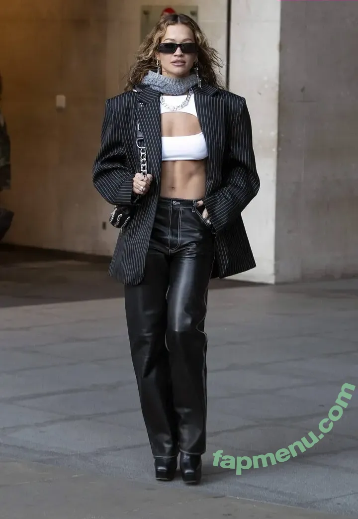 Rita Ora nude photo #7343 (ritaora / ritaoraeu)