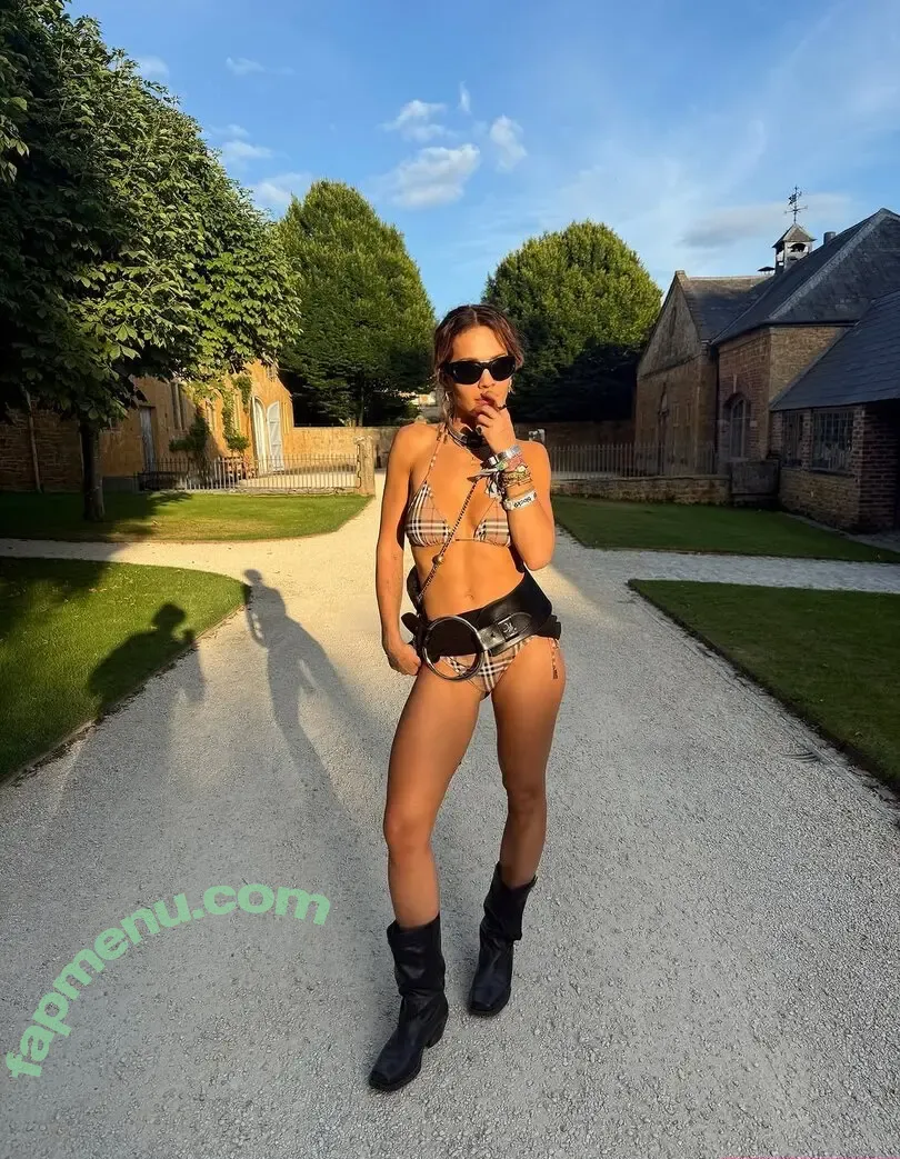 Rita Ora nude photo #7520 (ritaora / ritaoraeu)