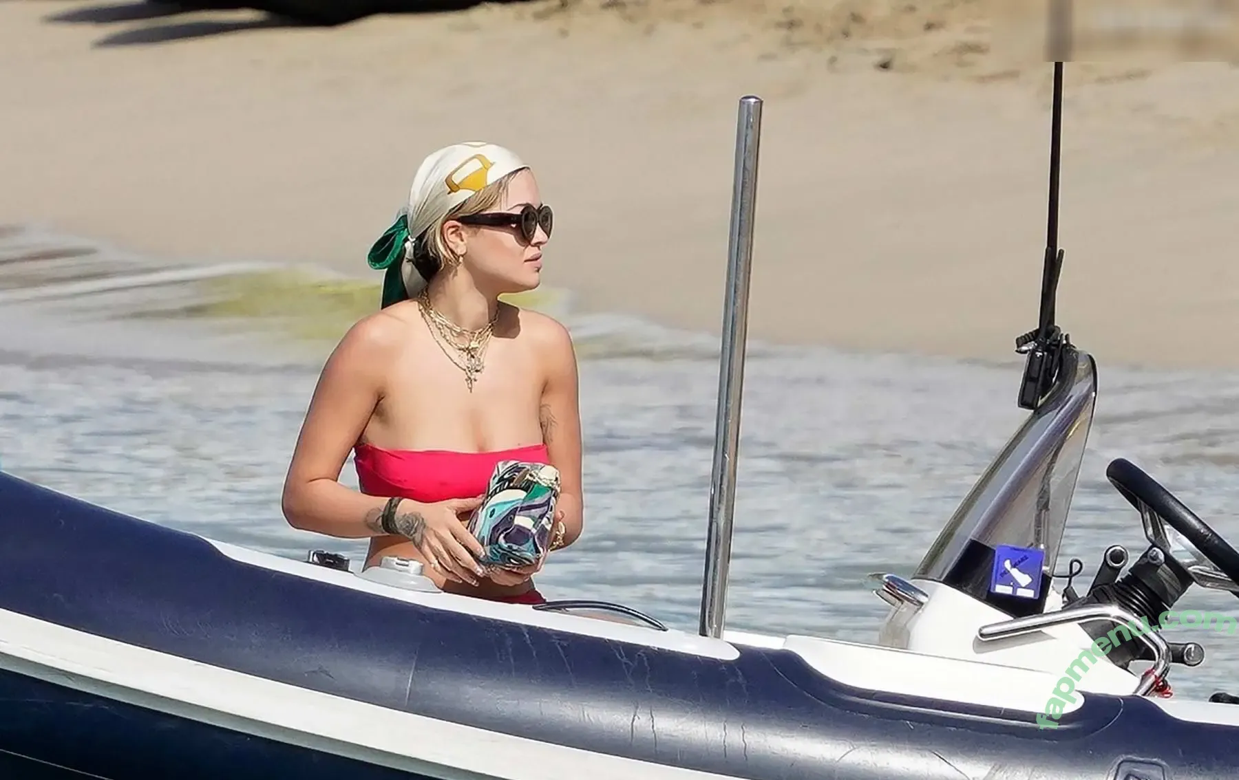 Rita Ora nude photo #7531 (ritaora / ritaoraeu)
