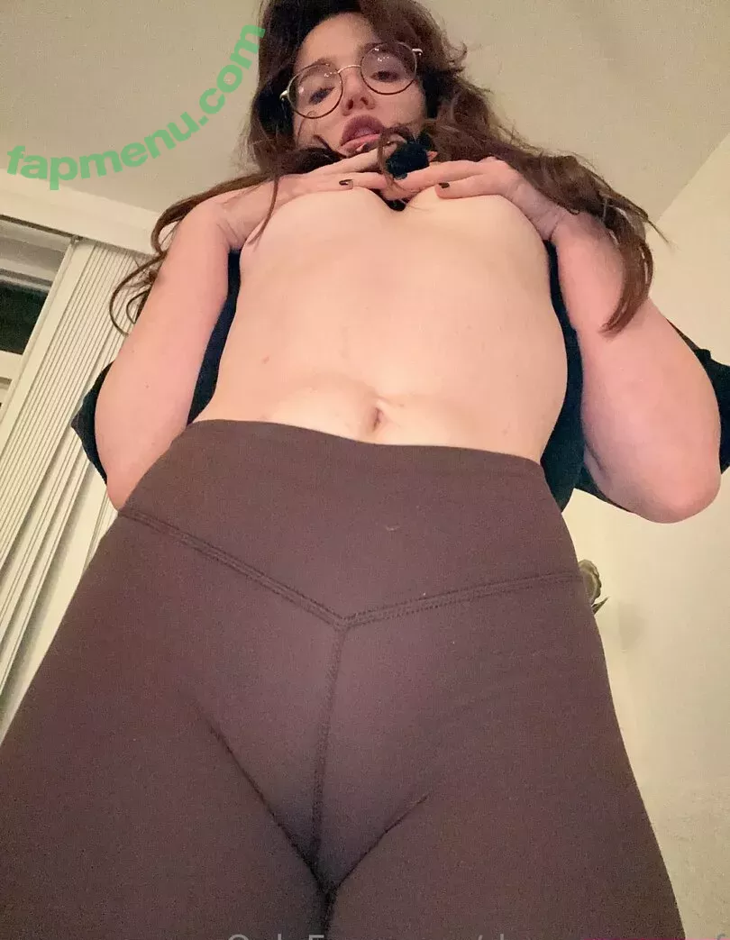 RLrunescapeGF nude photo #0783 (its_rlrunescapegf)