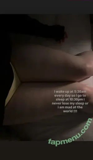 Robyn / robynsnotreal / rrr0byn / therealredrobyn nude photo #0002