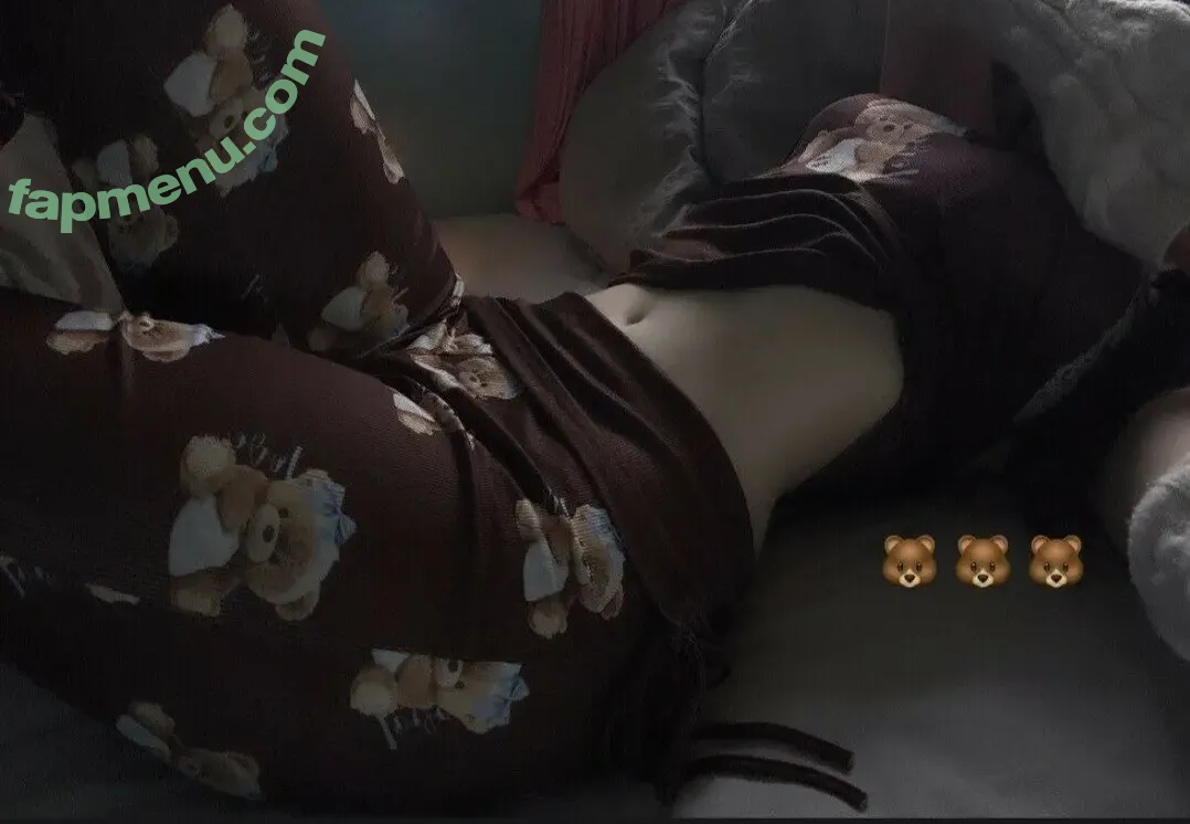 Robyn nude photo #0631 (robynsnotreal / rrr0byn / therealredrobyn)
