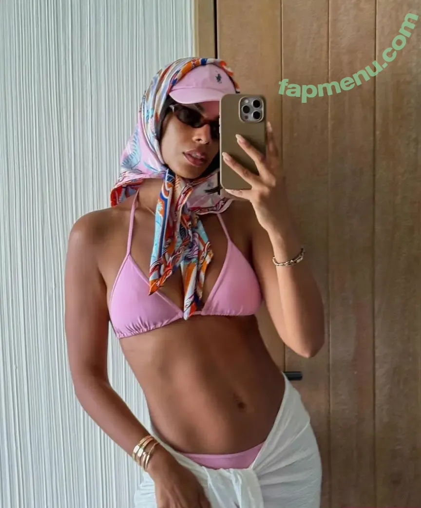 Rochelle Humes nude photo #0375 (rochellehumes)