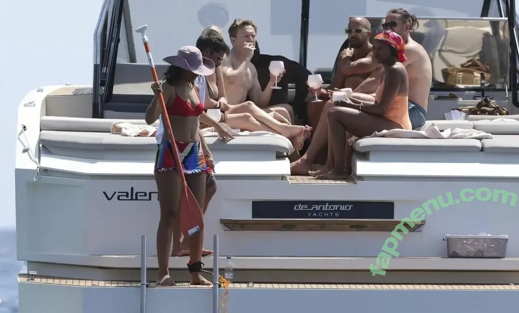 Rochelle Humes nude photo #0446 (rochellehumes)