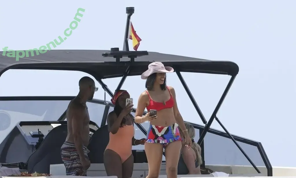 Rochelle Humes nude photo #0451 (rochellehumes)