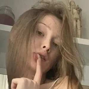 Roksana / roksana_roxy / wisnniowa nude photo #0011