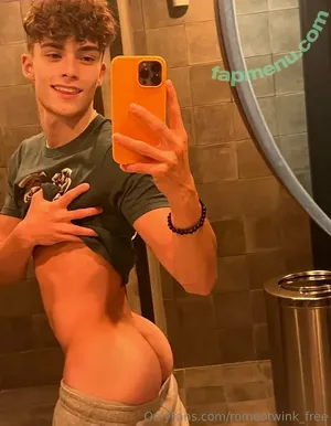  nude photo #0004