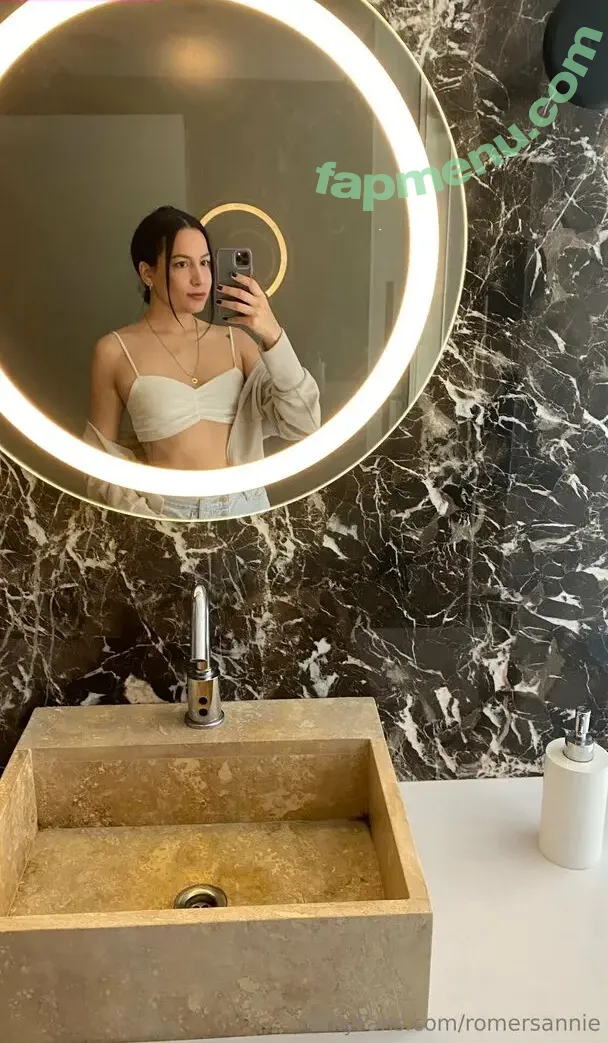 romersannie nude photo #0024 (romersannie)