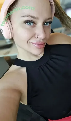 romitaa / romitavlz nude photo #0006