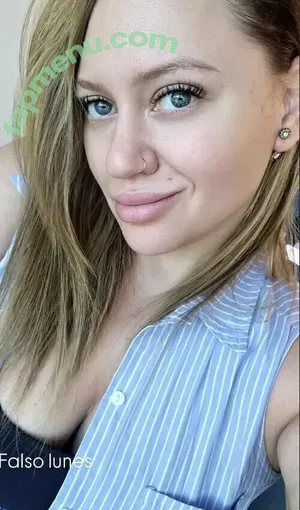 romitaa / romitavlz nude photo #0011
