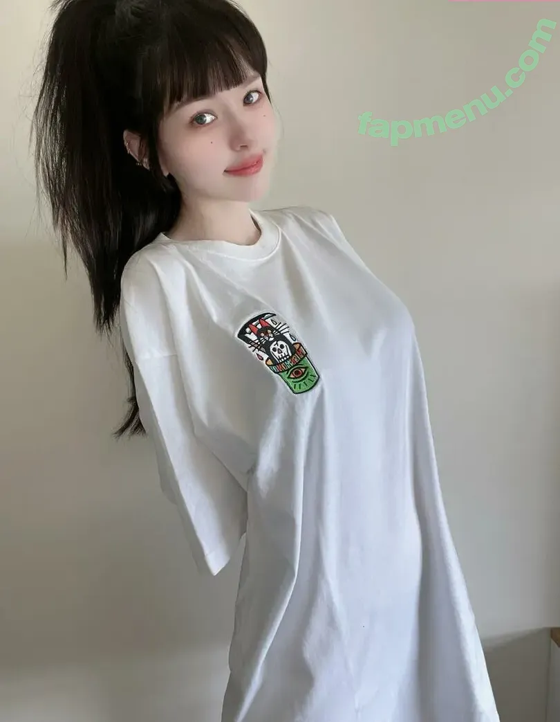 Rorgrongku nude photo #0251 (rongrongku / 古榕榕 俄羅斯公主)
