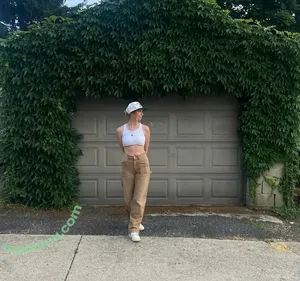  nude photo #0005