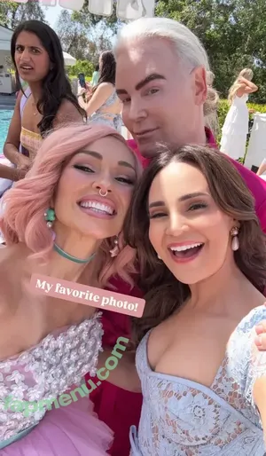 Rosanna Pansino / rosannapansino nude photo #0601