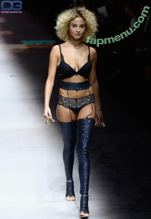 Rose Bertram / rose_bertram nude photo #0271
