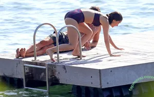 Rose Byrne / fullyrosebyrne nude photo #0068