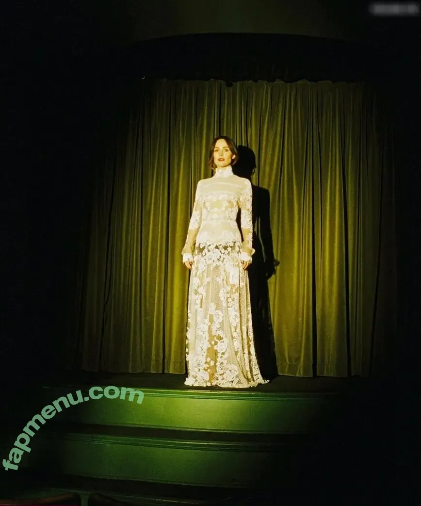 Rose Byrne nude photo #0104 (fullyrosebyrne)