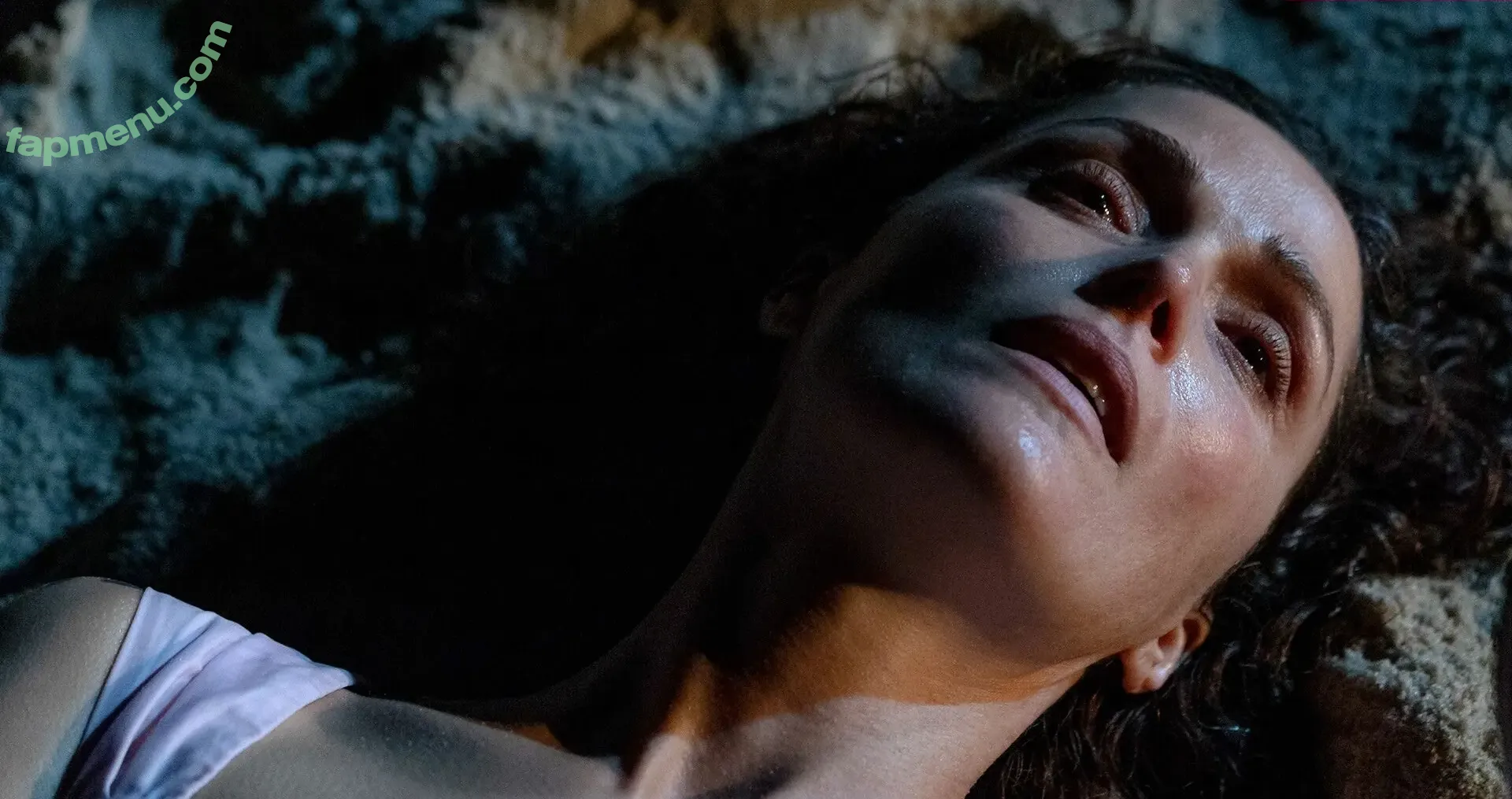 Rose Byrne nude photo #0127 (fullyrosebyrne)