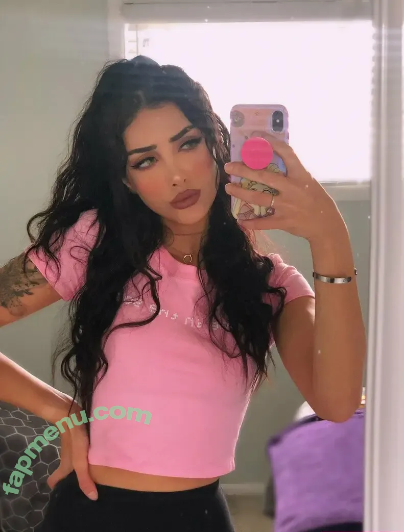 Rose Zara nude photo #0018 (cupofchaii / cupofchaiii / rose.zara)