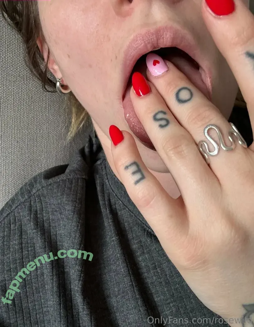 rosewild nude photo #0043 (rosewildfargo)