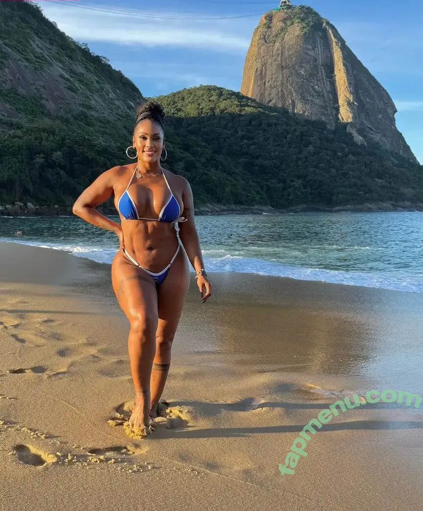 Rosiane Pinheiro nude photo #1593 (rosianepinheir / rosianepinheiro / rosypinheirotrans)