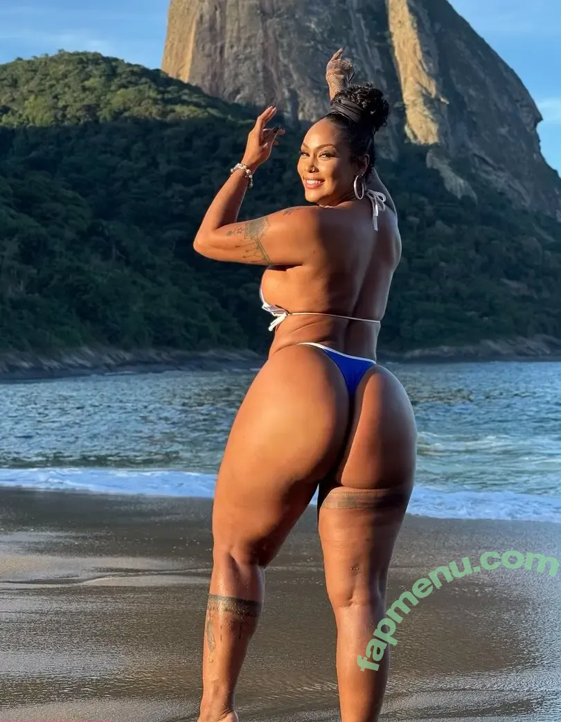 Rosiane Pinheiro nude photo #1597 (rosianepinheir / rosianepinheiro / rosypinheirotrans)