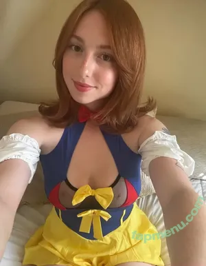 Rosie Fae / ChanceUnlikely659 / littleredrosie1 / rosiefae_doodle nude photo #0221