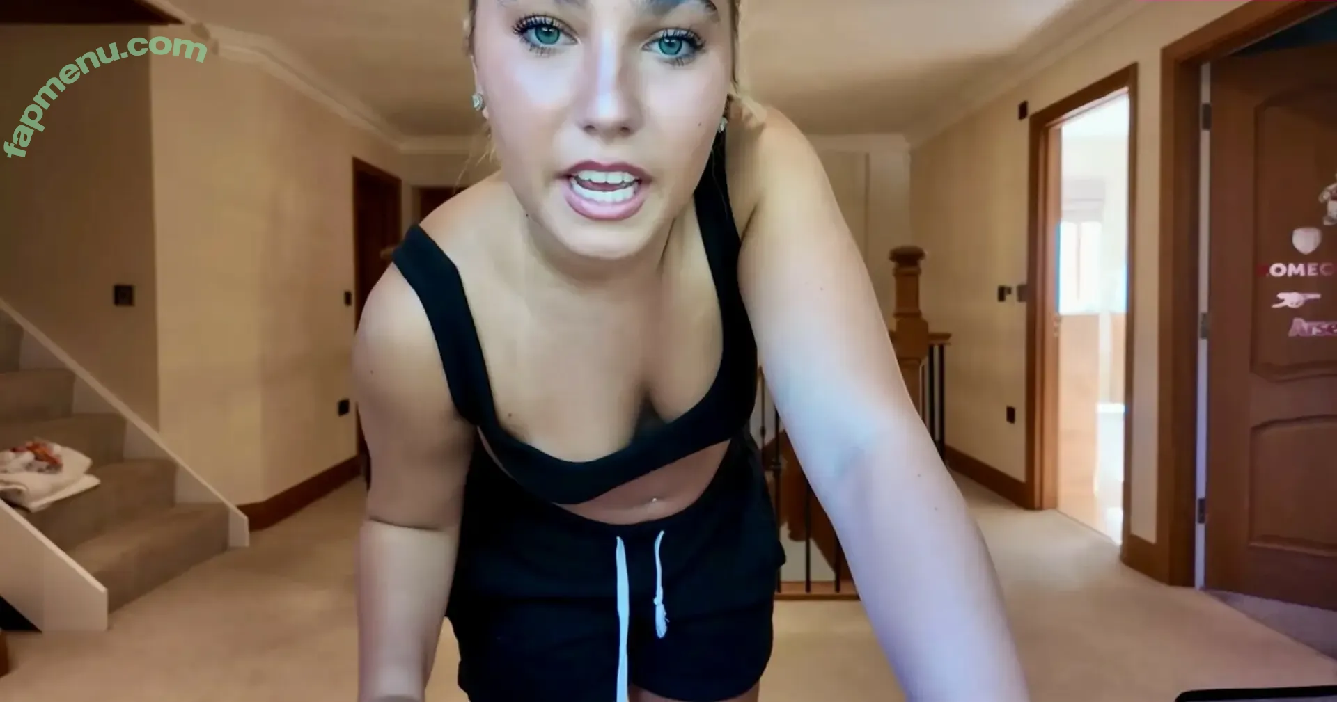 Rosie McClelland nude photo #0621 (ghost13girl / rosiergm)