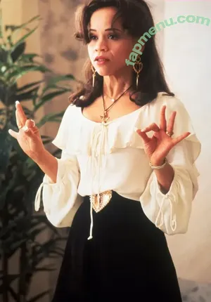 Rosie Perez / rosieperezbklyn / rosieperezbrooklyn nude photo #0020