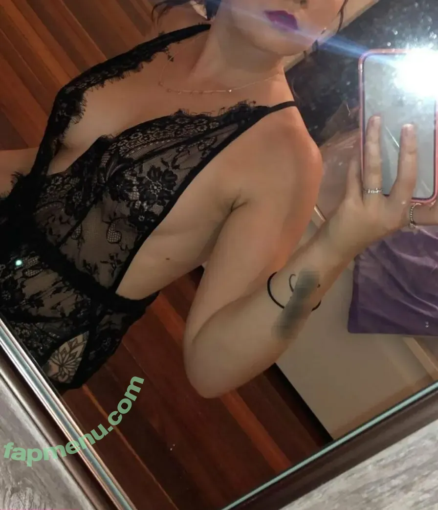 rosielee9 nude photo #0002 (rosielee09)