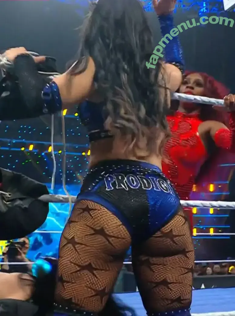 Roxanne Perez nude photo #0885 (Rok-C - WWE NXT / roxanne_wwe)
