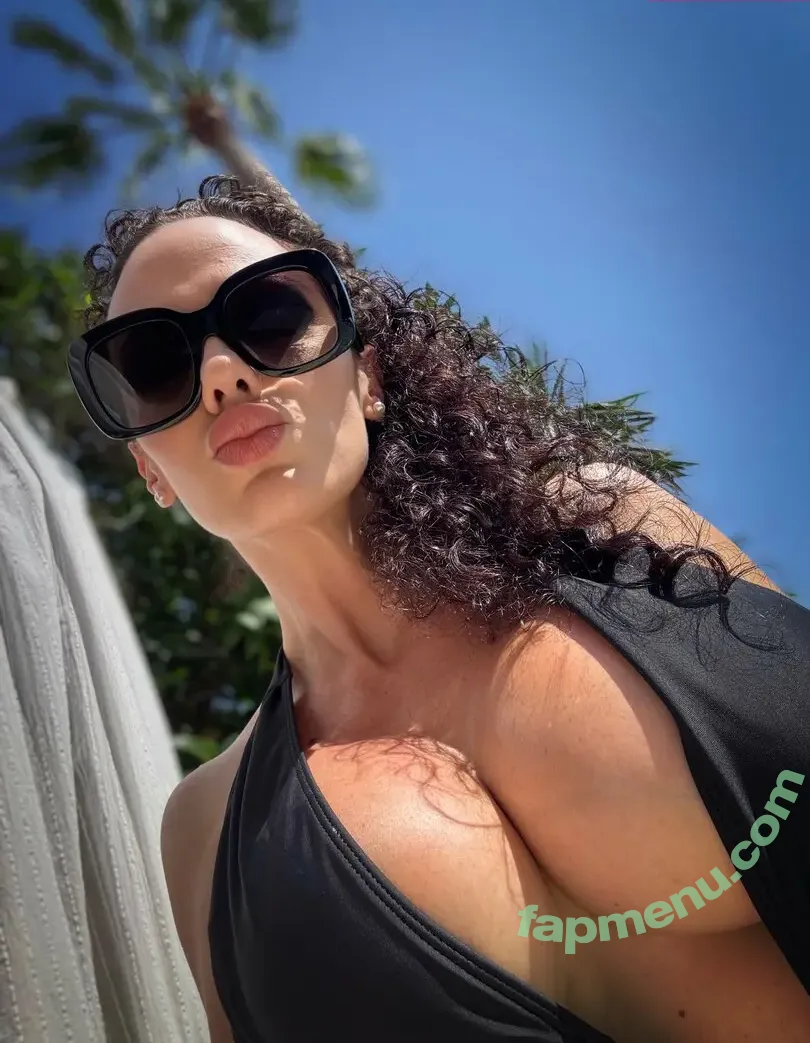 rozyomallorca_free nude photo #0021 (rozyo_music)