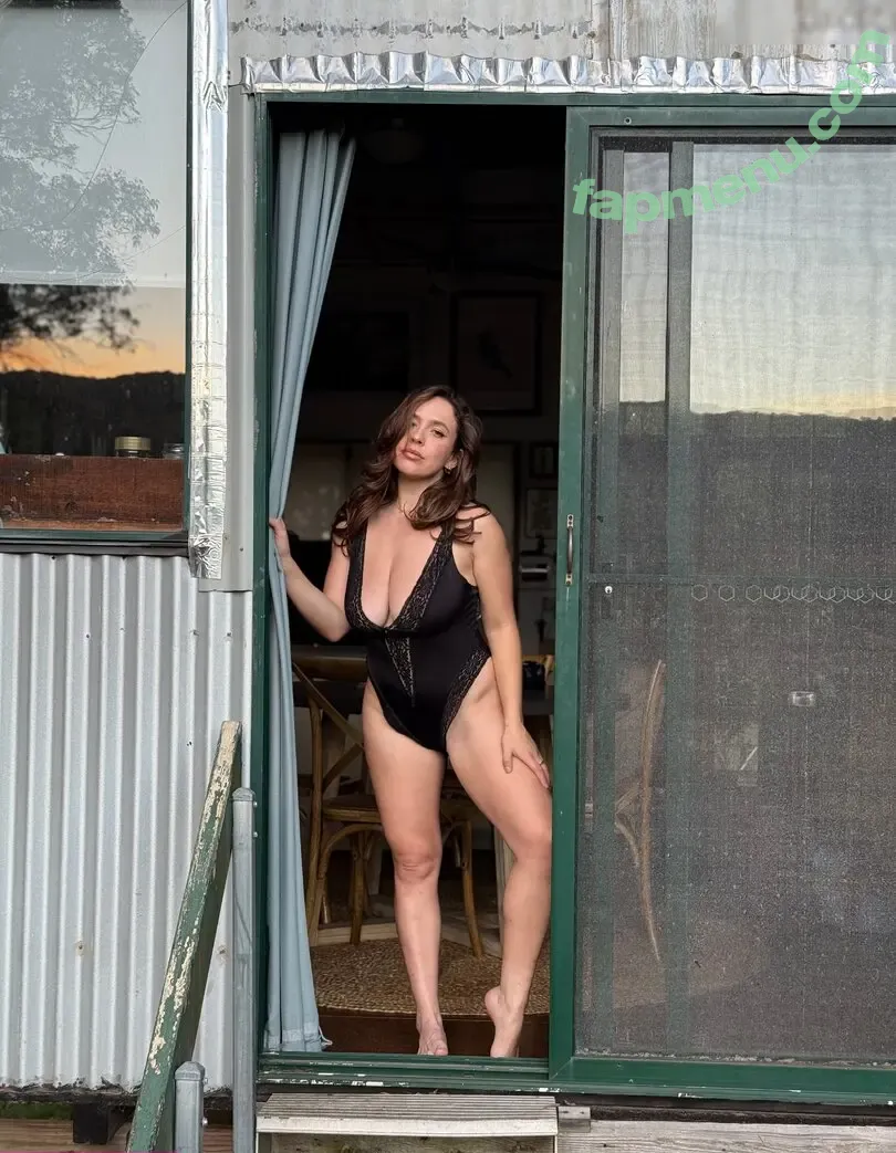 Ruby May nude photo #0147 (famous4mypersonality / ruby_may)