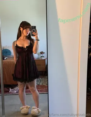 rubyelizabeth / rubyelizabethxo nude photo #0006