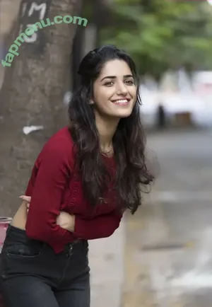 Ruhani Sharma / ruhanisharma94 nude photo #0026