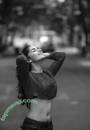 Ruhani Sharma / ruhanisharma94 nude photo #0028