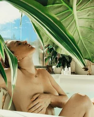 Rumer Willis / RumerWillis / therue nude photo #0211